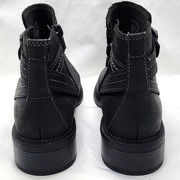 CLARK'S MAYE STRAP BLACK LEATHER ZIPPER/BUCKLE/CLOSURE ALMOND-TOE LADIES 8 NWOB - Picture 10 of 16